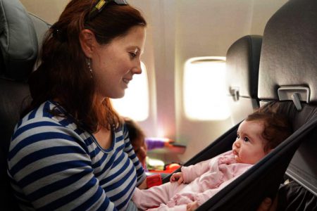 Zapalenie ucha u dziecka a lot samolotem